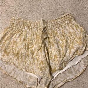 O’Neill flowey shorts